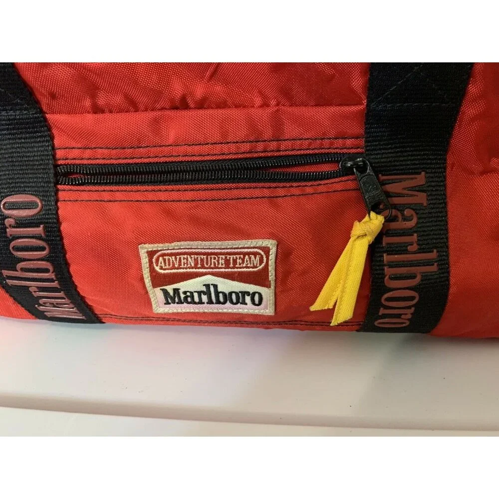VTG Marlboro ADVENTURE TEAM LIZARD ROCK Red LARGE‎ Bag Cooler